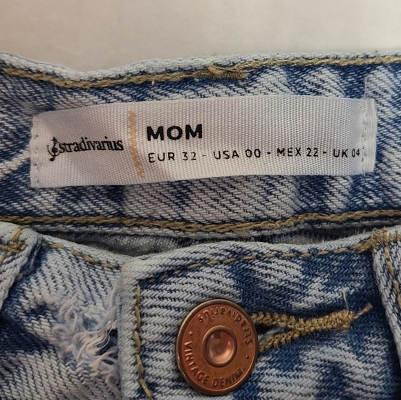ASOS STRADIVARIUS Ripped Mom Jeans - Picture 12 of 15
